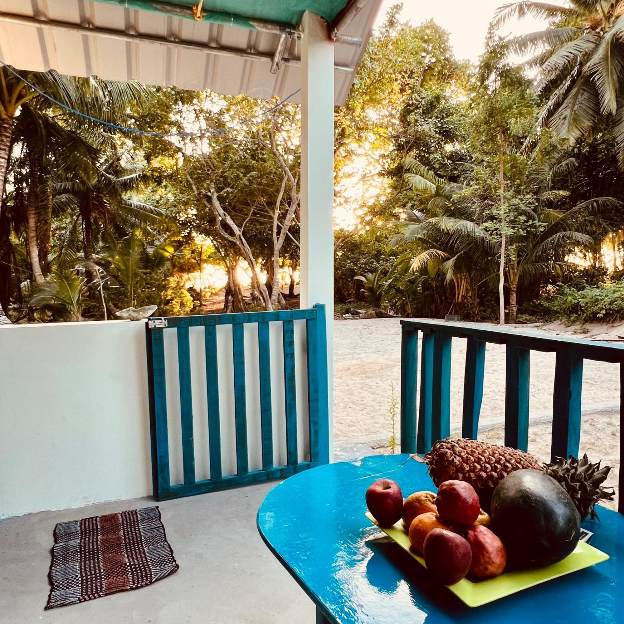 Blue Sea Restaurant & Bungalows Sitapur Bagian luar foto