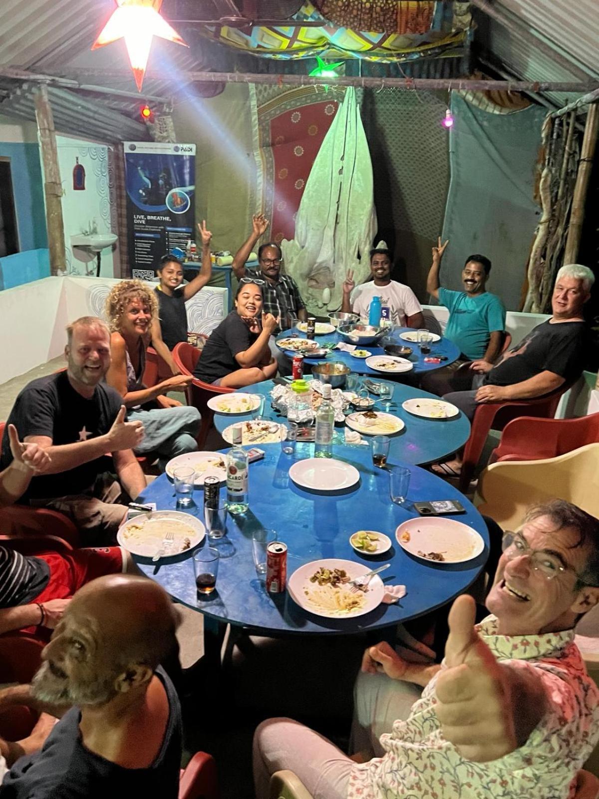 Blue Sea Restaurant & Bungalows Sitapur Bagian luar foto